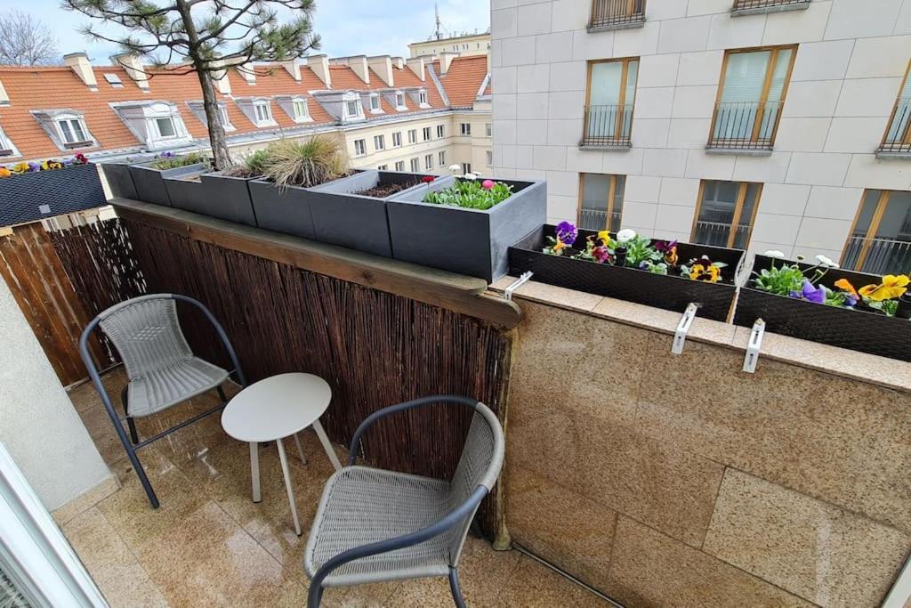 Apartament Poludniowy Z Balkonem 2 Osoby Varşova Dış mekan fotoğraf
